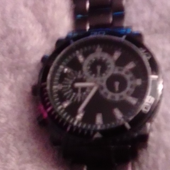 Watch - Picture 4 of 4